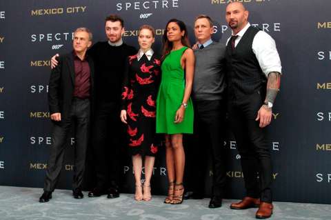 Nuevo filme de James Bond bate récords de taquilla en Reino Unido