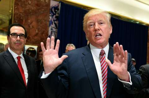 Listas las empresas que van a construir el muro con México