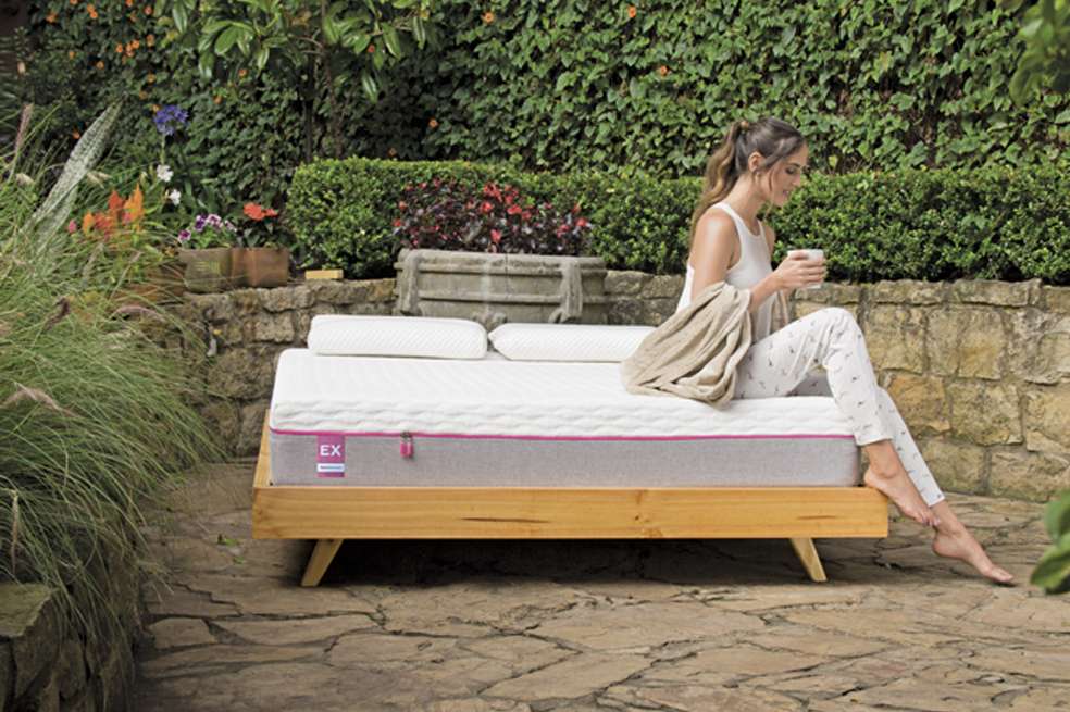 señora en cama Euromattres