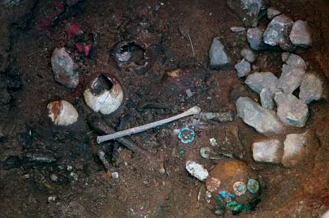 Tumba de hace 3.000 años fue descubierta en Perú, con el cuerpo de un sacerdote