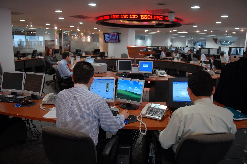La Bolsa de Valores de Colombia subió 16 % en 2016. / Bloomberg