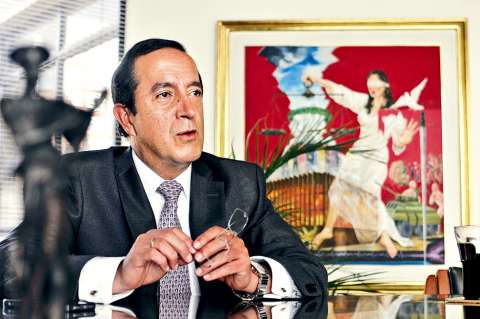 Dos expresidentes de la Corte responden a Uribe