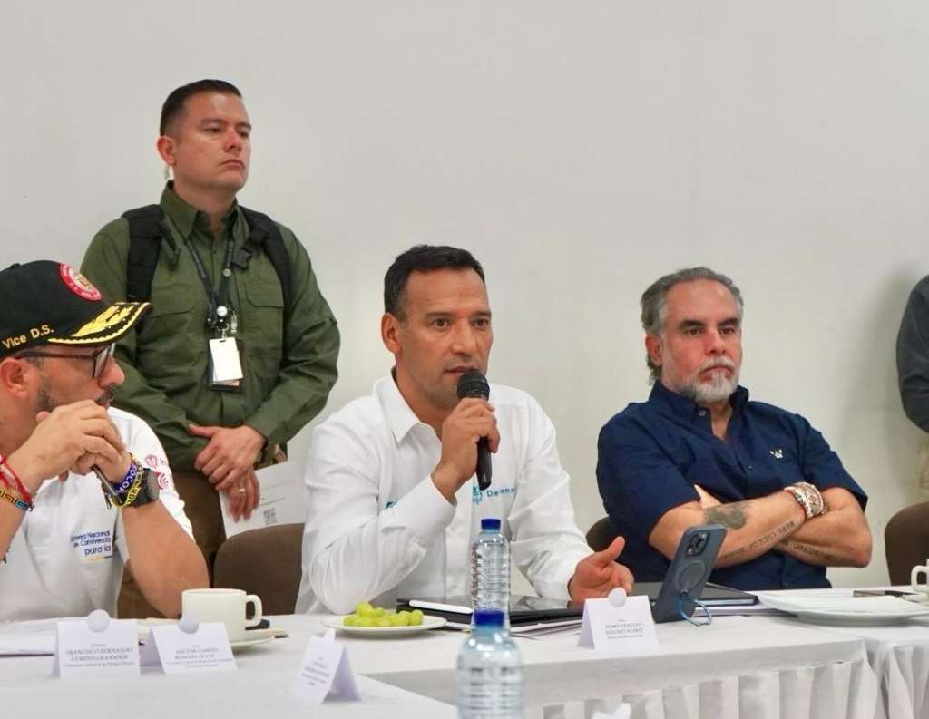 Ministros de Defensa, Pedro Sánchez, y del Interior, Armando Benedetti.
