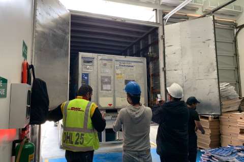 Llegaron al país 408.000 nuevas dosis de vacunas AstraZeneca contra el COVID-19