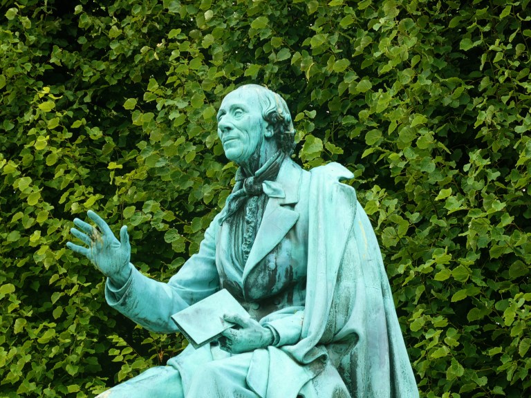 Hans Christian Andersen: el maestro de los cuentos de hadas