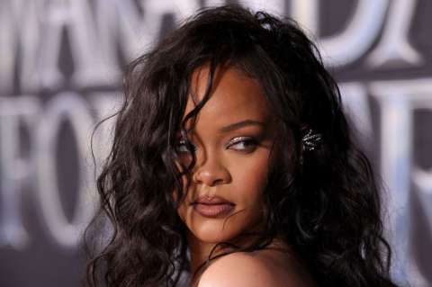 Rihanna podría encabezar el Festival Glastonbury 2025