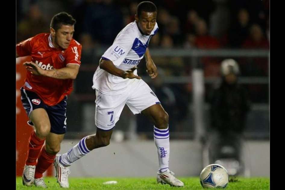 Copete finalmente debutó de titular con Vélez / tomada de www.velezsarsfield.com.ar