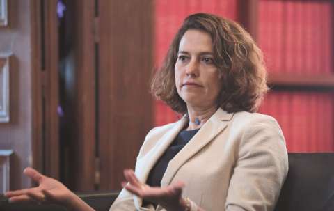Dura crítica de la ministra del Interior al Acuerdo de Paz: “Es semifallido”