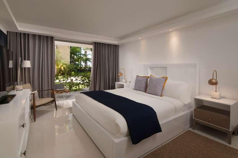 La propiedad cuenta con 64 suites y 104 habitaciones.