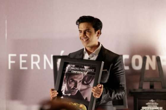 El cantante mexicano Alejandro Fernández