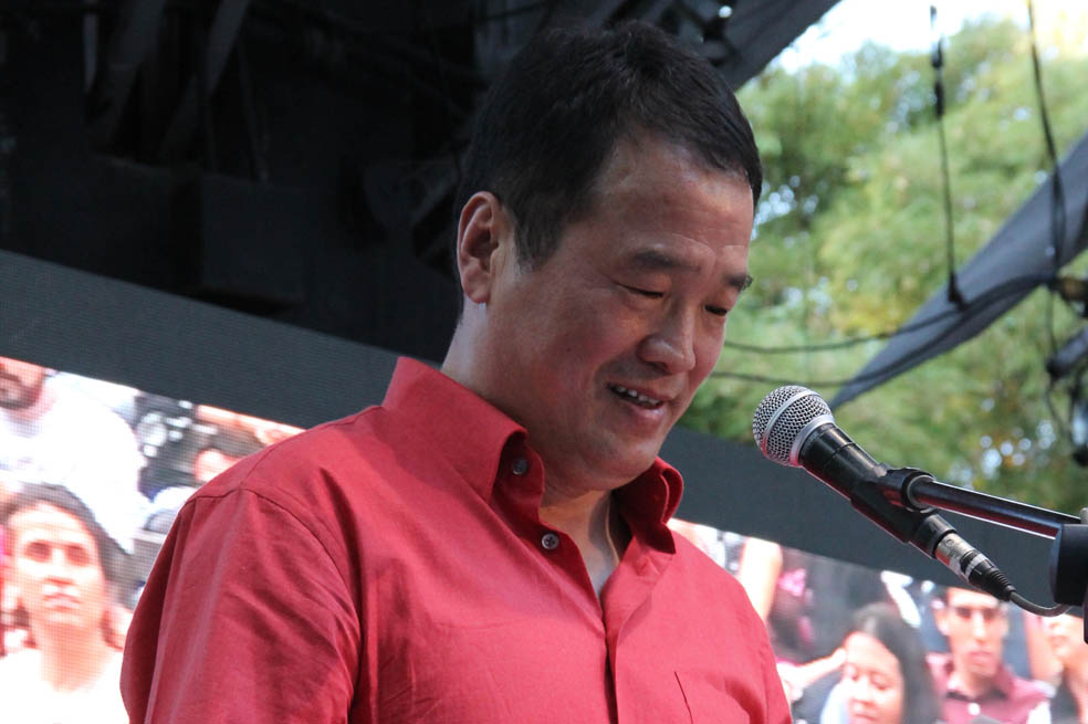 El poeta Luo Ying. / Cortesía Festival de Poesía