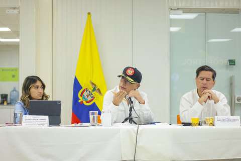 “¿Van decenas de muertos y no hay justificación?”: Petro defendió conmoción interior