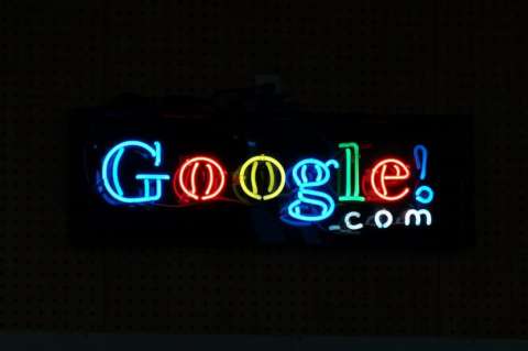 Alphabet se une a Apple y Microsoft en el club de billón de dólares
