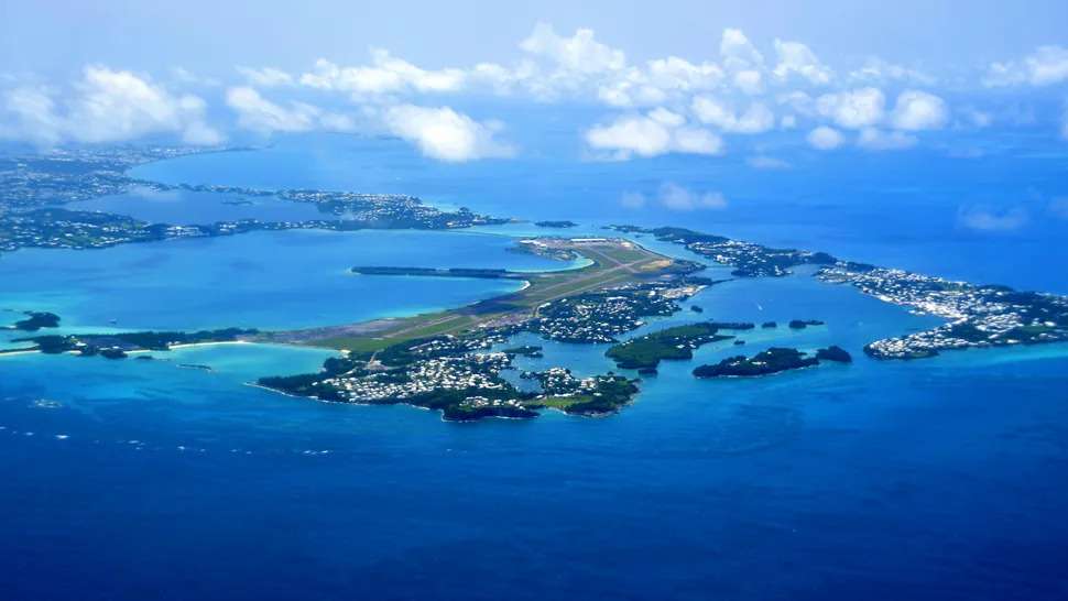 Una enorme estructura de roca fue hallada bajo la corteza oceánica de las Islas Bermudas.