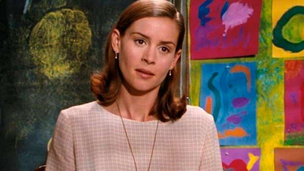 Embeth Davidtz interpretó a la "Señorita Miel" en Matilda.