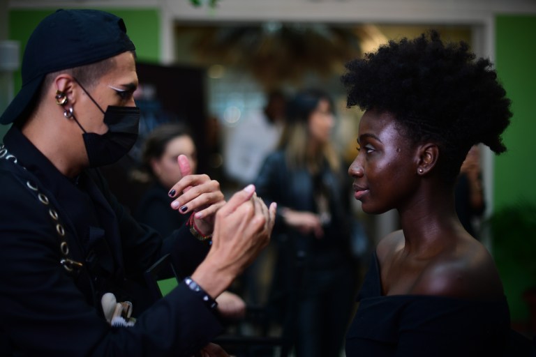 Moda inspirada en la película Wakanda Forever.