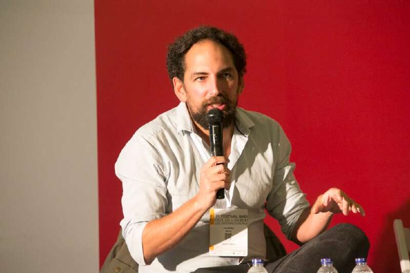 "La orden de la Fiscalía, el procedimiento policial, los allanamientos y la solicitud de eliminación de contenidos indican eso: acciones coordinadas para restringir la circulación de informaciones”:
Jonathan Bok, director (e) de la Fundación para la Libertad de Prensa (FLIP). / Foto: David Estrada Larrañeta