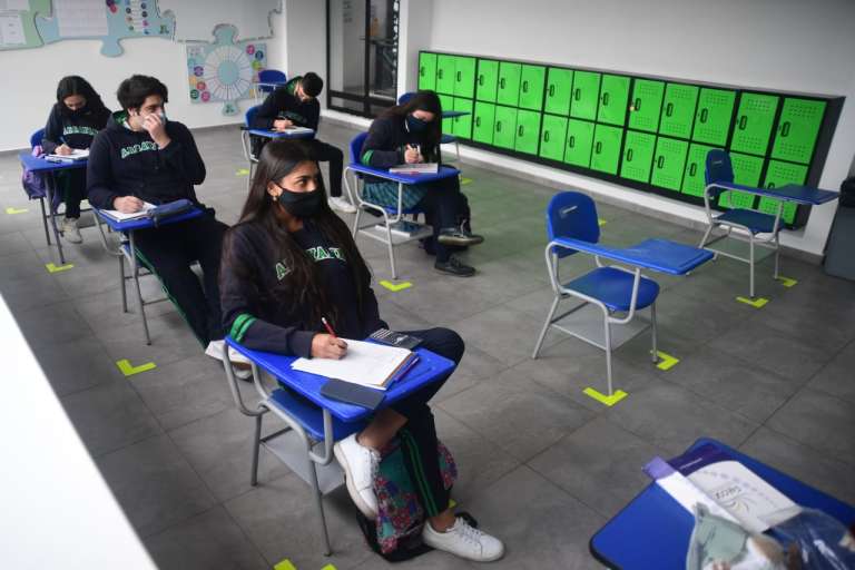 Pese a que para el Distrito este es un gran paso para ganar confianza, lo padres siguen con mucho temor de enviar sus hijos al colegio.