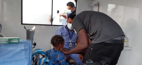 Migrantes haitianos están varados en Cali y fueron atendidos
