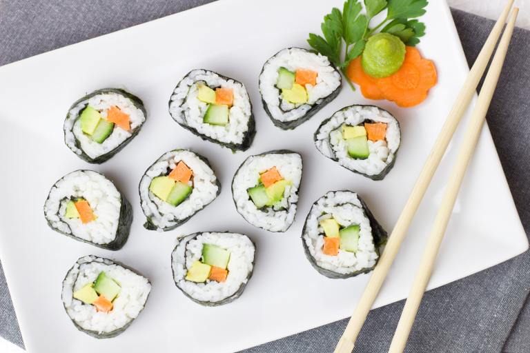 Sushi de pepino, una receta para compartir en familia