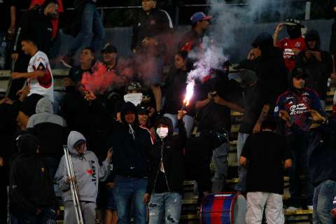 Protesta de los hinchas del DIM obligó a la cancelación del partido con Flamengo: así fue