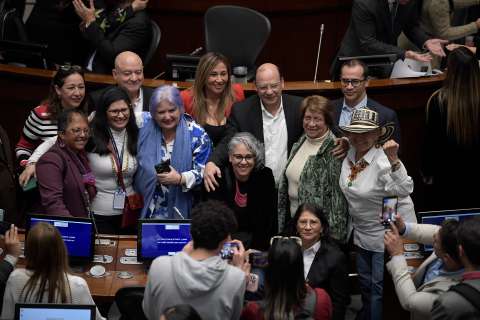 Gobierno premió a sus alfiles y castigó a sus opositores con varias partidas del presupuesto 2026