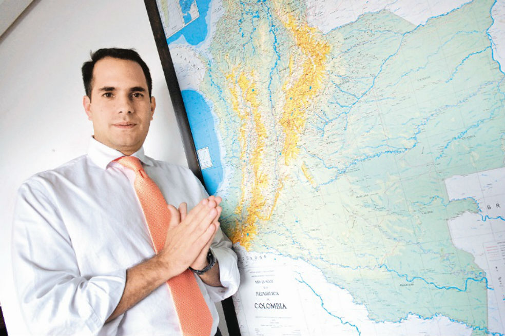 García Arizabaleta fue director del Invías y después pasó a trabar con Odebrecht.