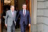 Pedro Sánchez en España, entre la espada y la pared por Venezuela