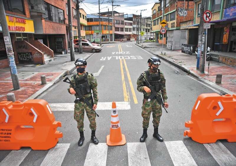 Kennedy, con 1,2 millones de habitantes, tiene mayor población que ciudades como Barranquilla y Cartagena. Uno de sus principales problemas para vigilar el cumplimiento del aislamiento es la falta de pie de fuerza.