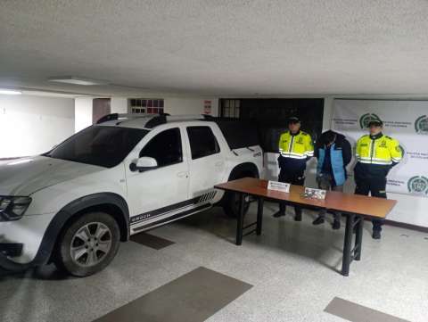 Policía frustró dos robos de vehículos en Bogotá: hubo intercambio de disparos