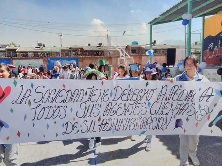 La paz se teje con valores y emociones en un colegio de San Cristóbal