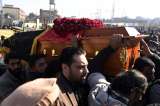 Pakistán llora a las víctimas del ataque suicida contra una mezquita chiita