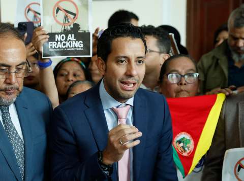 Presidente de la Cámara, Julián López, renunció al partido de La U: así le respondieron