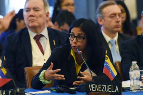 Venezuela alerta a OEA de que sanciones de EE.UU. preceden intervención militar