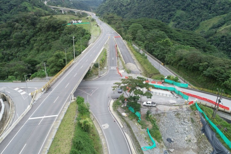 Gobierno anuncia obras en seis puntos críticos de la vía Bogotá-Villavicencio