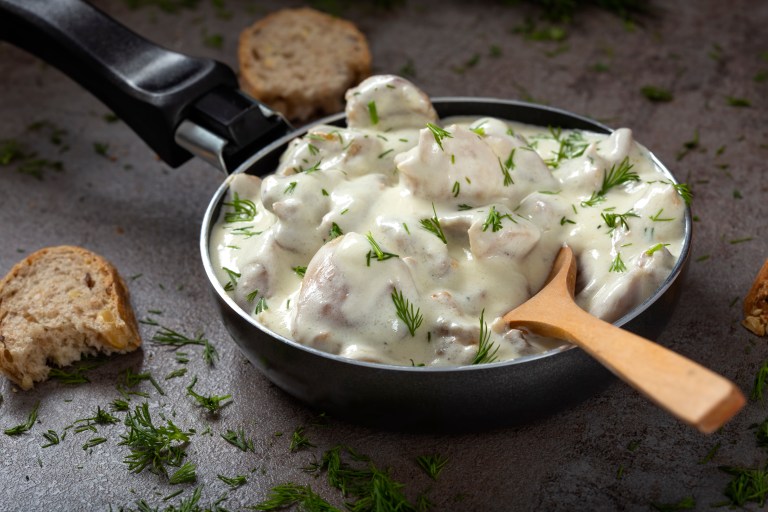 Esta es la receta para preparar un exquisito pescado cremoso