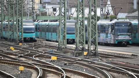 Huelga de transportes públicos en Alemania: sindicatos exigen mejores salarios