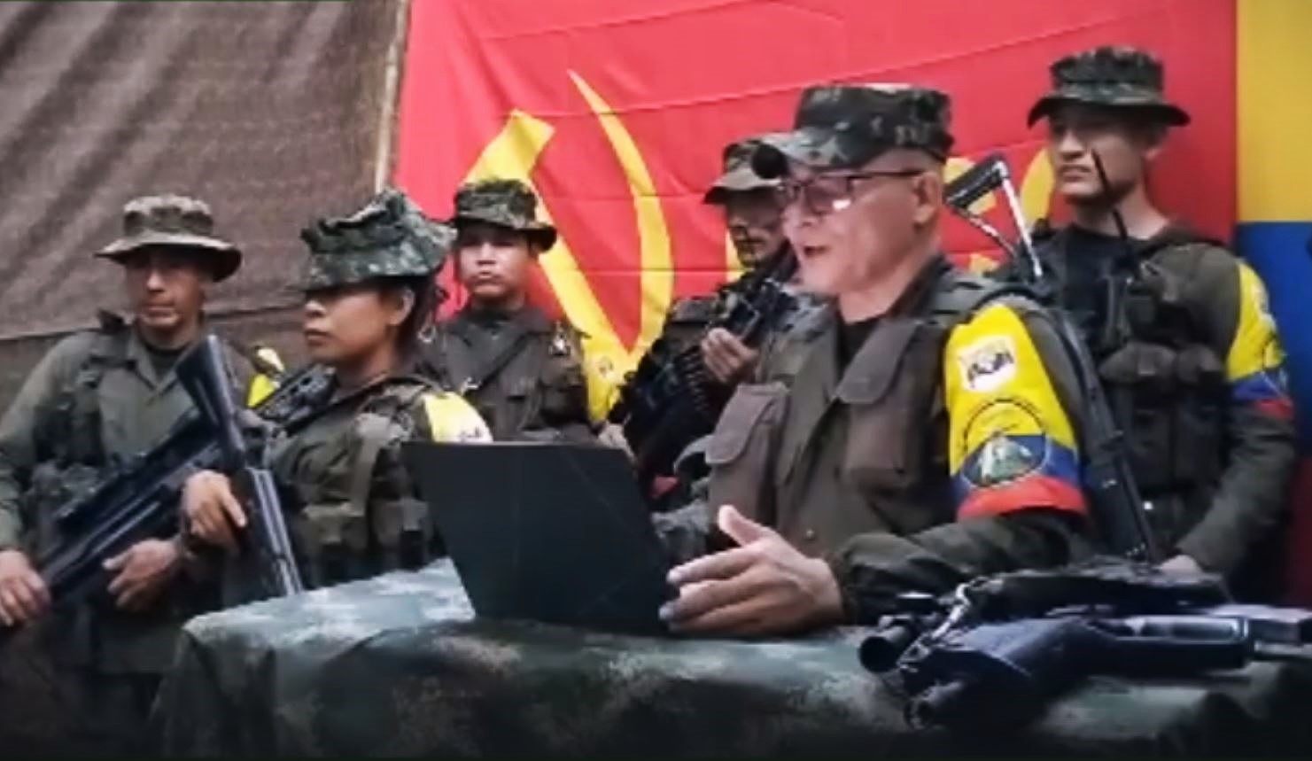 Iván Mordisco comanda el EMC, disidencia de las FARC que tras una división interna se apartó del proceso de paz con el Gobierno Petro.