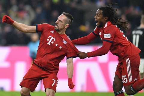 Bayern derrota al Leipzig y se acerca al líder Dortmund