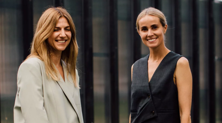 4 outfits básicos y simples para ir a la oficina con lo que ya tienes