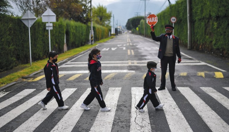 Guía para no asustarse cuando haya casos de coronavirus en los colegios