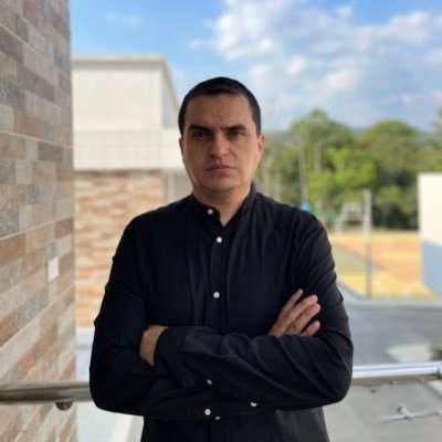 El exteniente coronel de la Policía Jorge Luis Villamil Salazar es asesor del despacho del superintendente Dagoberto Quiroga.