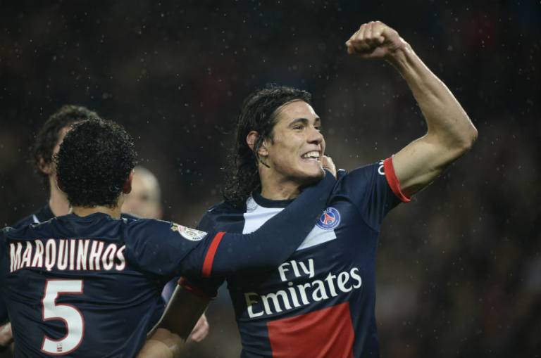 Con doblete de Cavani, PSG goleó en la duodécima fecha de Liga 1