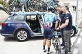 La caída que desencadenó el retiro de Miguel Ángel López del Giro de Italia