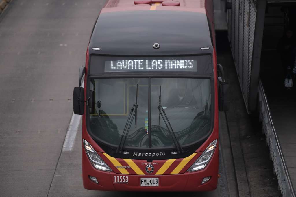 Aspectos generales de la ciudad tras la llegada del coronavirus: habitantes, calles, Transmilenio y la terminal de transporte.