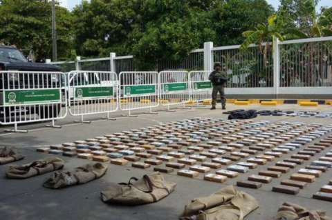 Incautan 600 kilos de cocaína en Cartagena