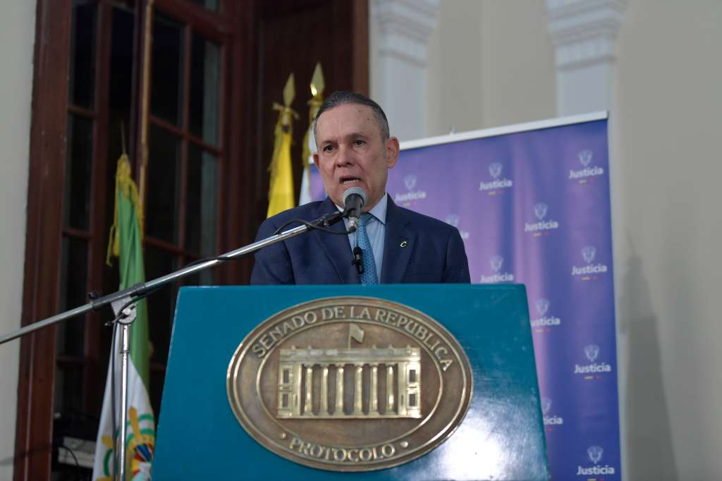 Presidente del Senado durante la radicación de la reforma a la justicia en el Congreso de la República