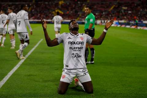 El colombiano Díber Cambindo se afianza como goleador de la liga mexicana