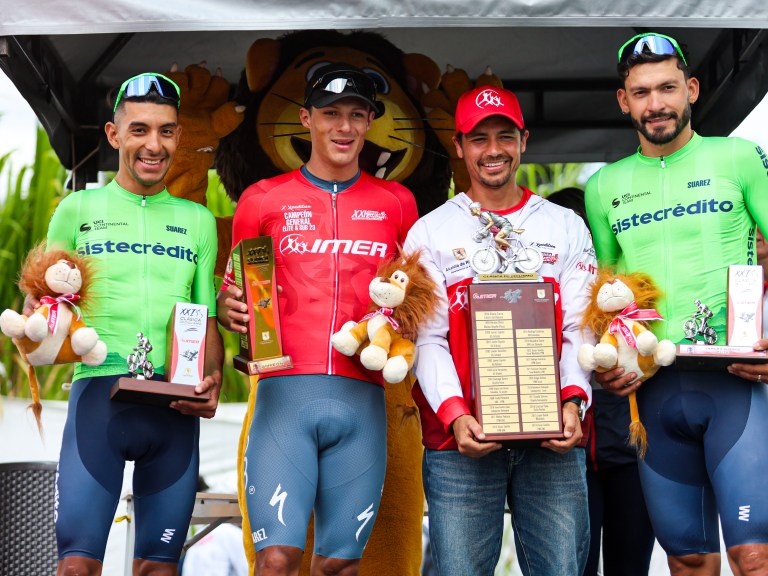 Wílmar Paredes y Diana Peñuela, campeones de la Clásica de Rionegro 2026