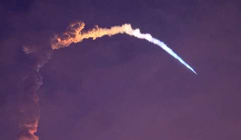 Una enorme cantidad de basura espacial cae a la Tierra cada semana